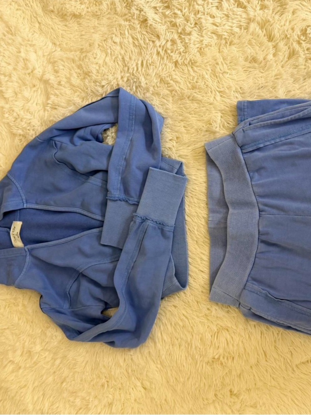 Blue Sweatshirt and Pants Set - Cozy Two-Piece